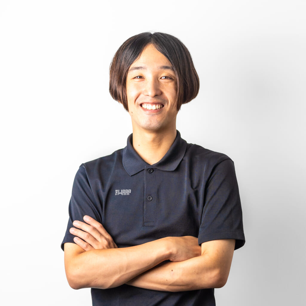 痛車ステッカー施工講習会の講師・施工チーフの福原